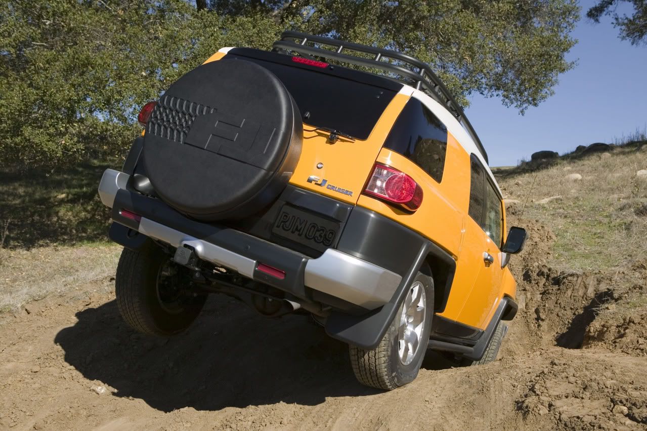 2009-toyota-fj-cruiser-20.jpg