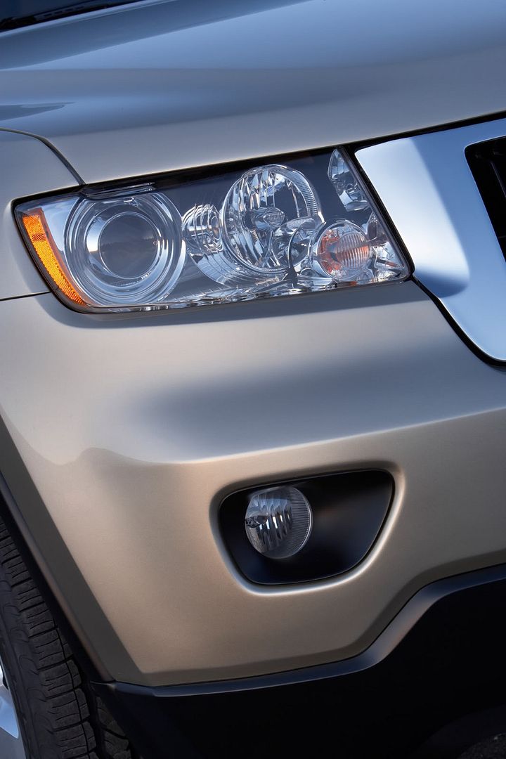 2011-jeep-grand-cherokee-limited-16.jpg