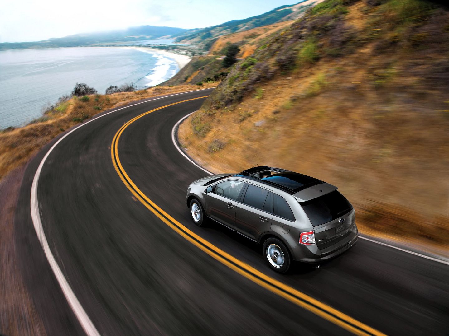 ford-edge-2009-02.jpg