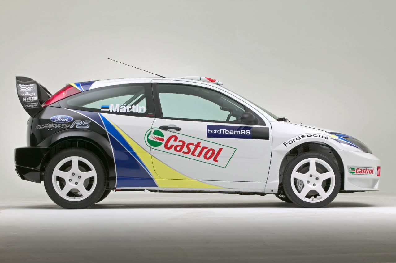 ford-focus-wrc8-04.jpg