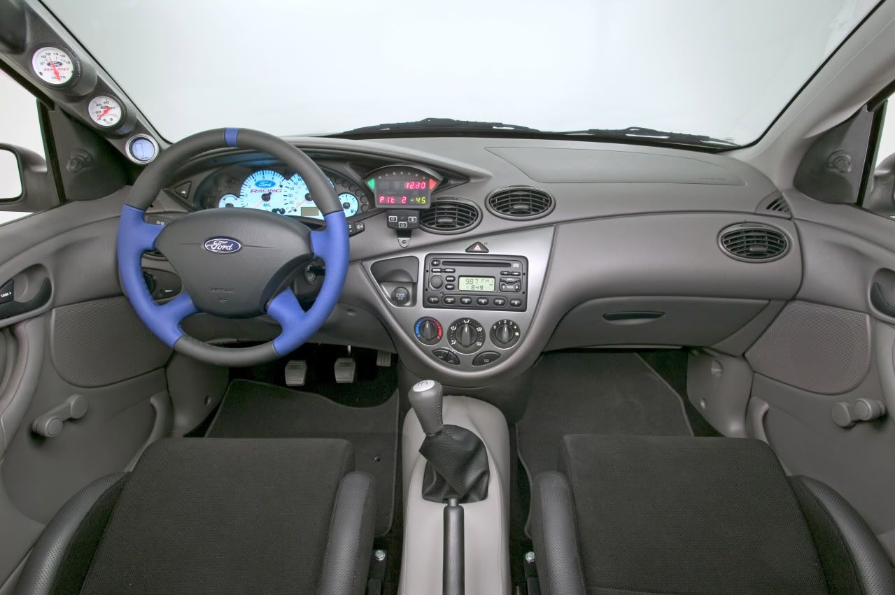 ford-focus-wrc8-12.jpg