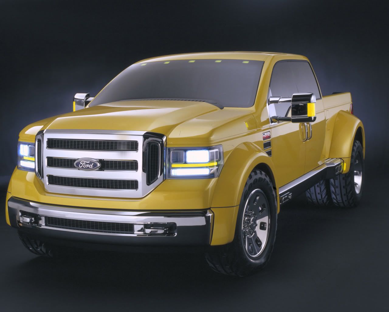ford-mighty-f-350-tonka-concept-05.jpg