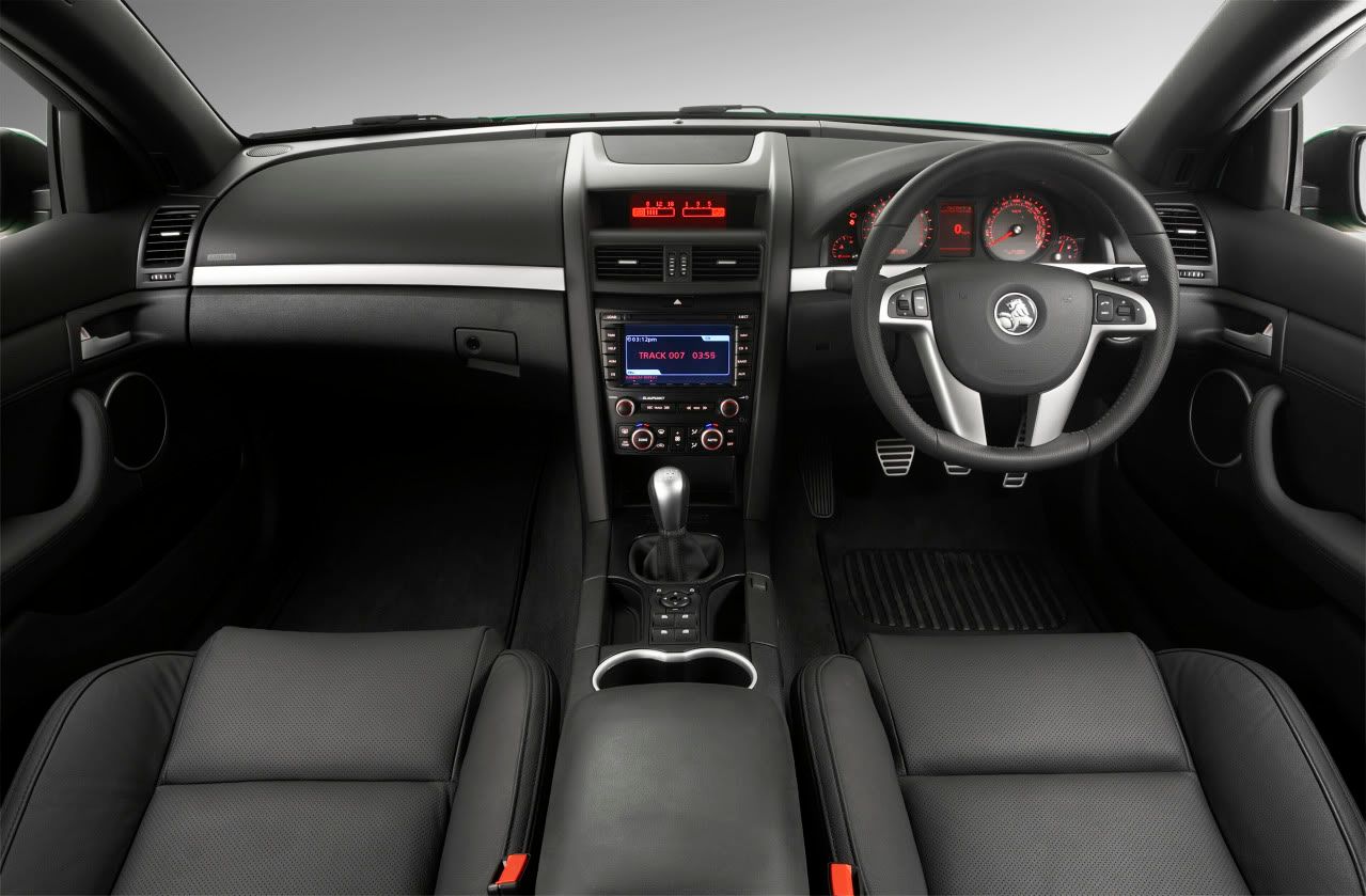 holden-commodore-ss-v_06.jpg