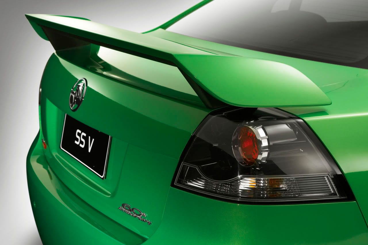 holden-commodore-ss-v_08.jpg