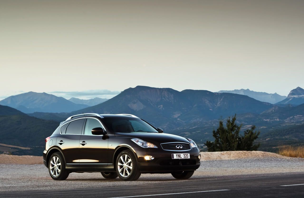 infiniti-ex37-04.jpg