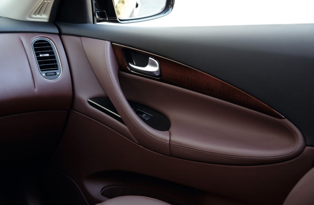 infiniti-ex37-17.jpg