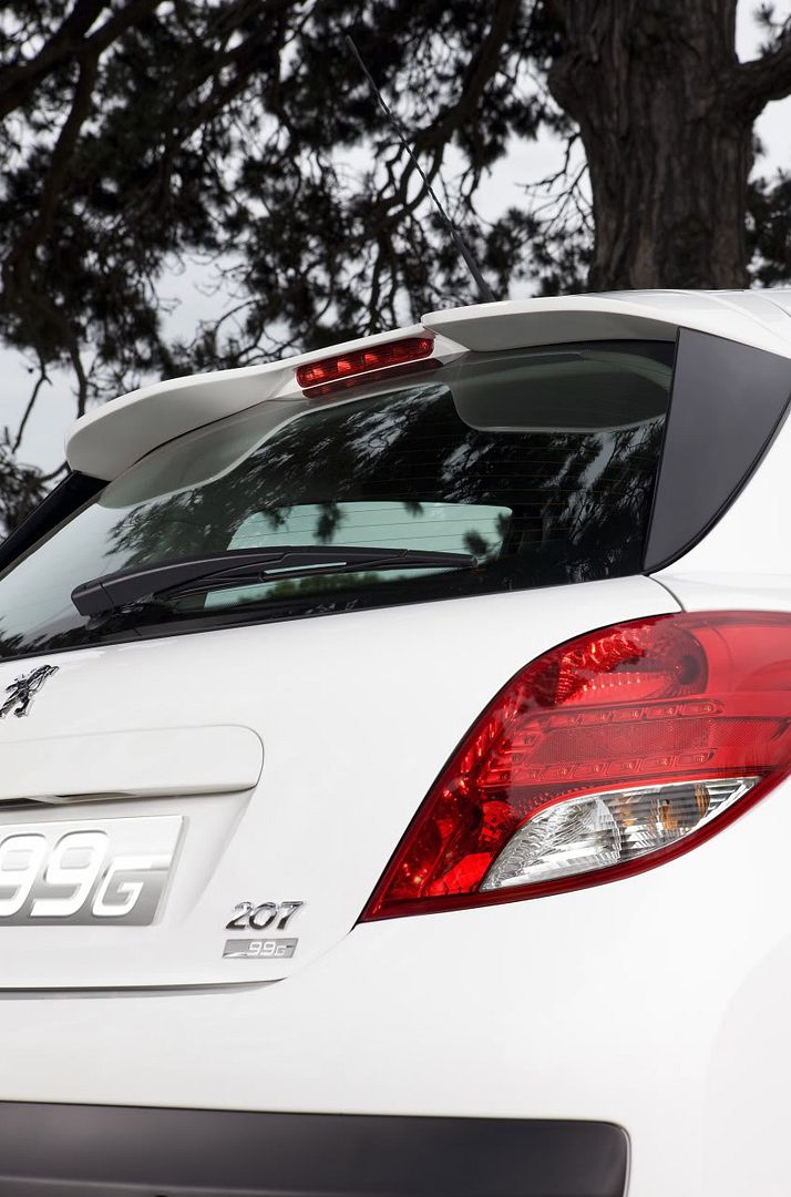 peugeot-207-economique-09.jpg