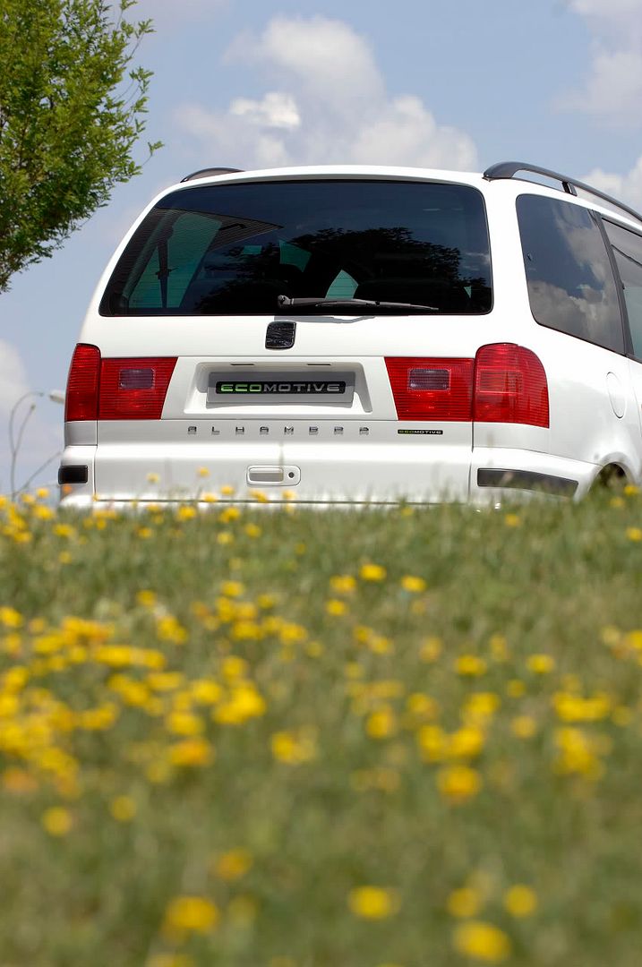 seat-alhambra-ecomotive-04.jpg