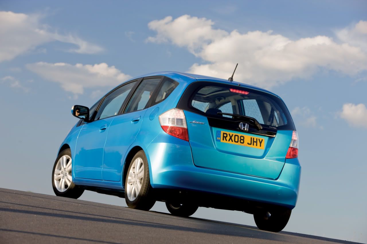 honda-jazz-2008-04.jpg