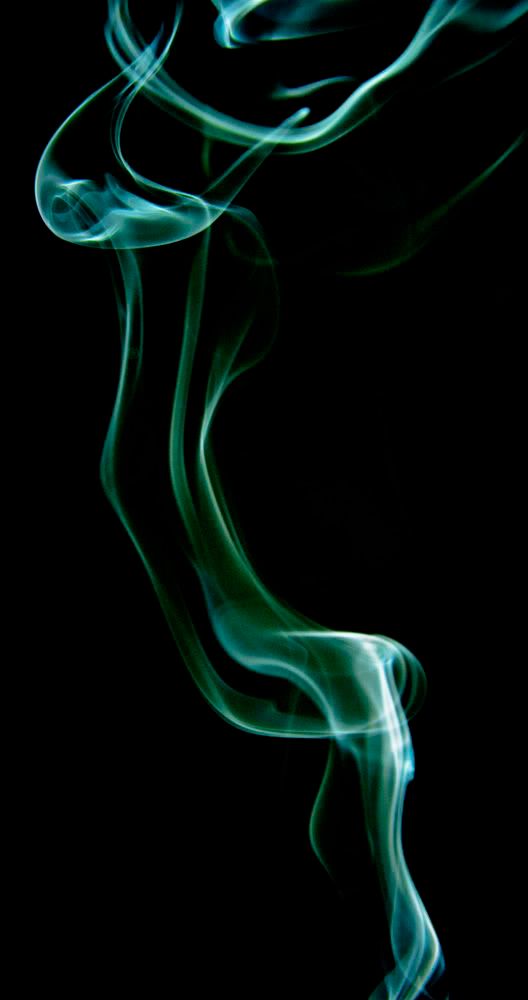 Smoke_Trails_2_by_newcastlemale.jpg