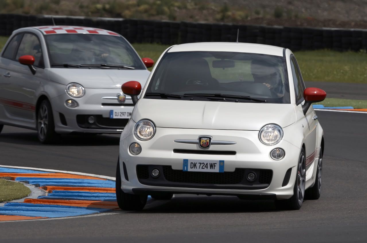 abarth-500-16.jpg