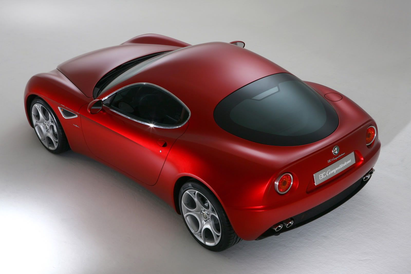 alfa-romeo-8c-competizione_13.jpg
