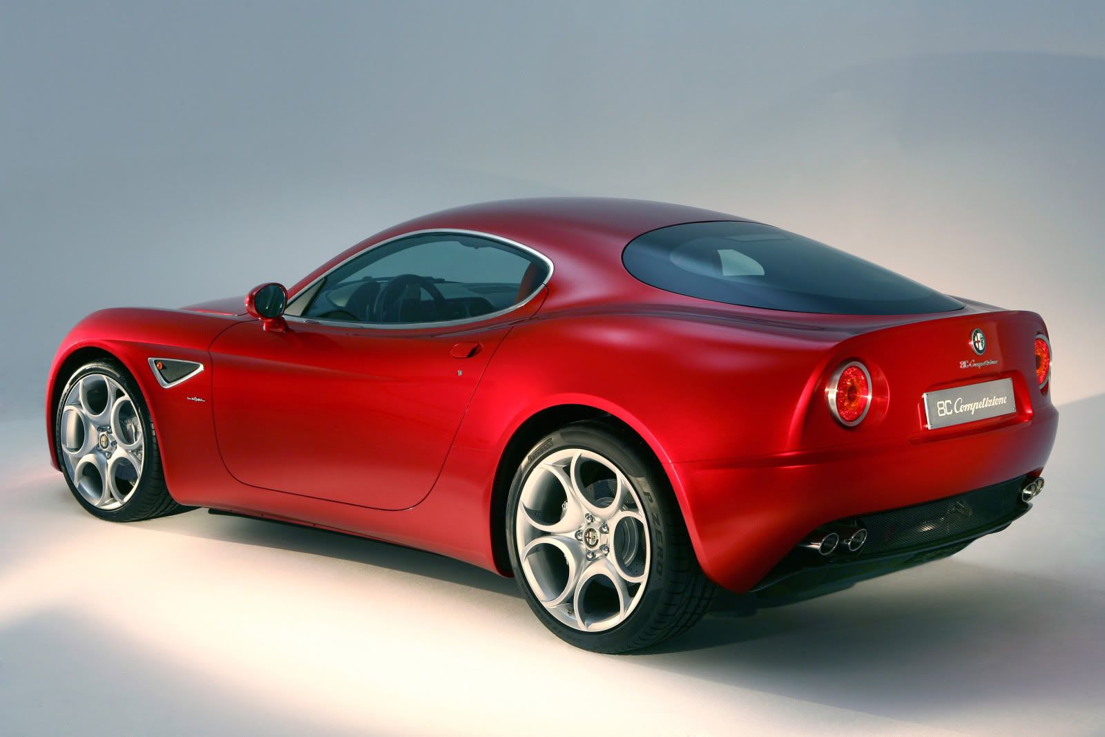 alfa-romeo-8c-competizione_14.jpg