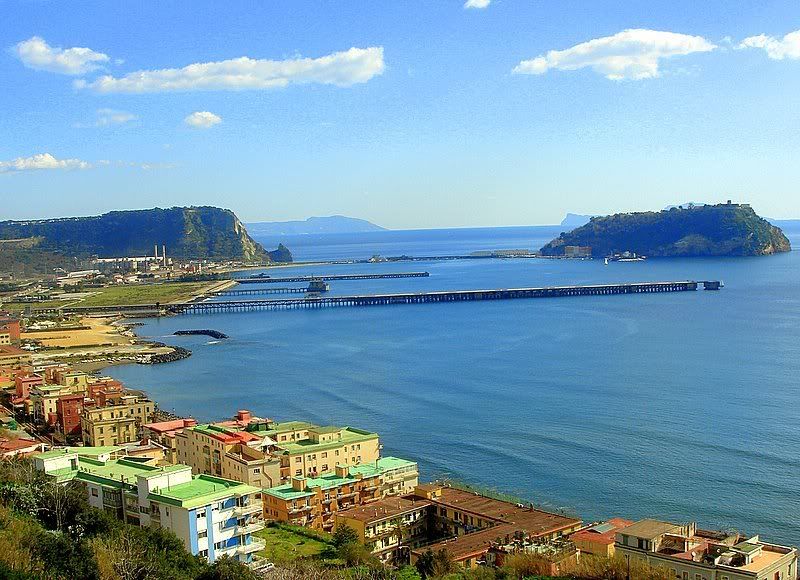 napoli_italy13.jpg