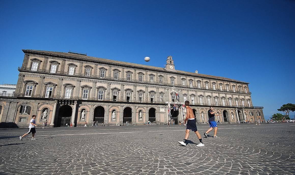 napoli_italy21.jpg