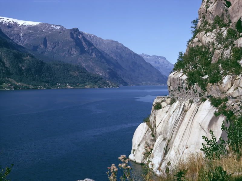 northeuro9.jpg
