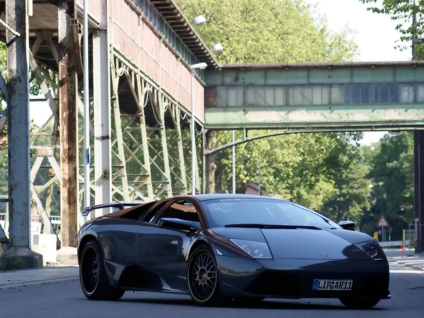 Edo_Lambo_front_1600x1200.jpg
