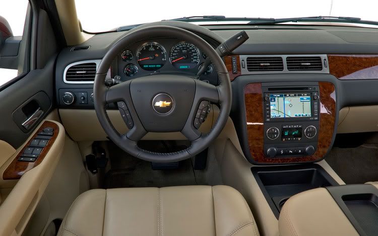 2008-chevy-suburban-2500-04.jpg