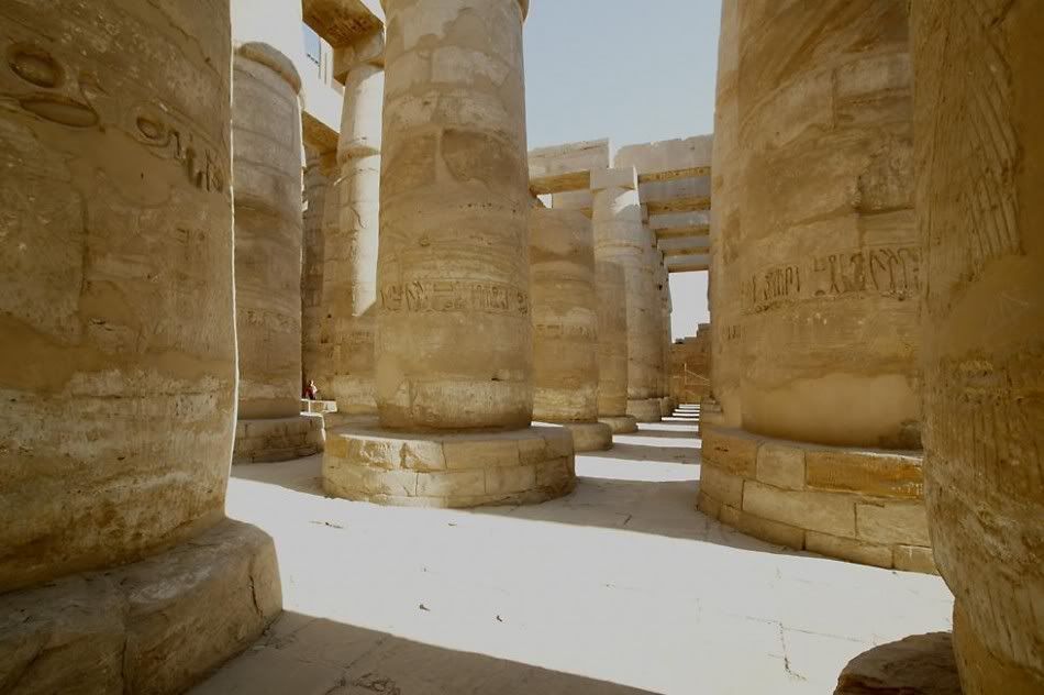 greathypostylehallatkarnak-950x632.jpg