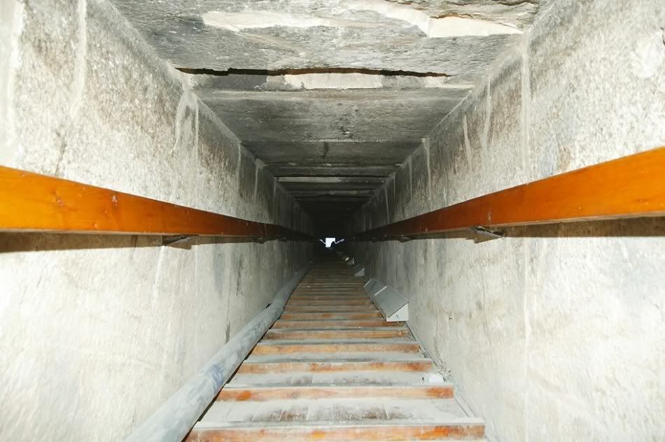 rampintoredpyramid-950x632.jpg