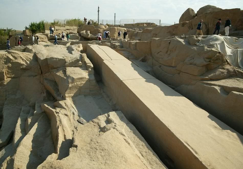 unfinishedobelisk-950x661.jpg