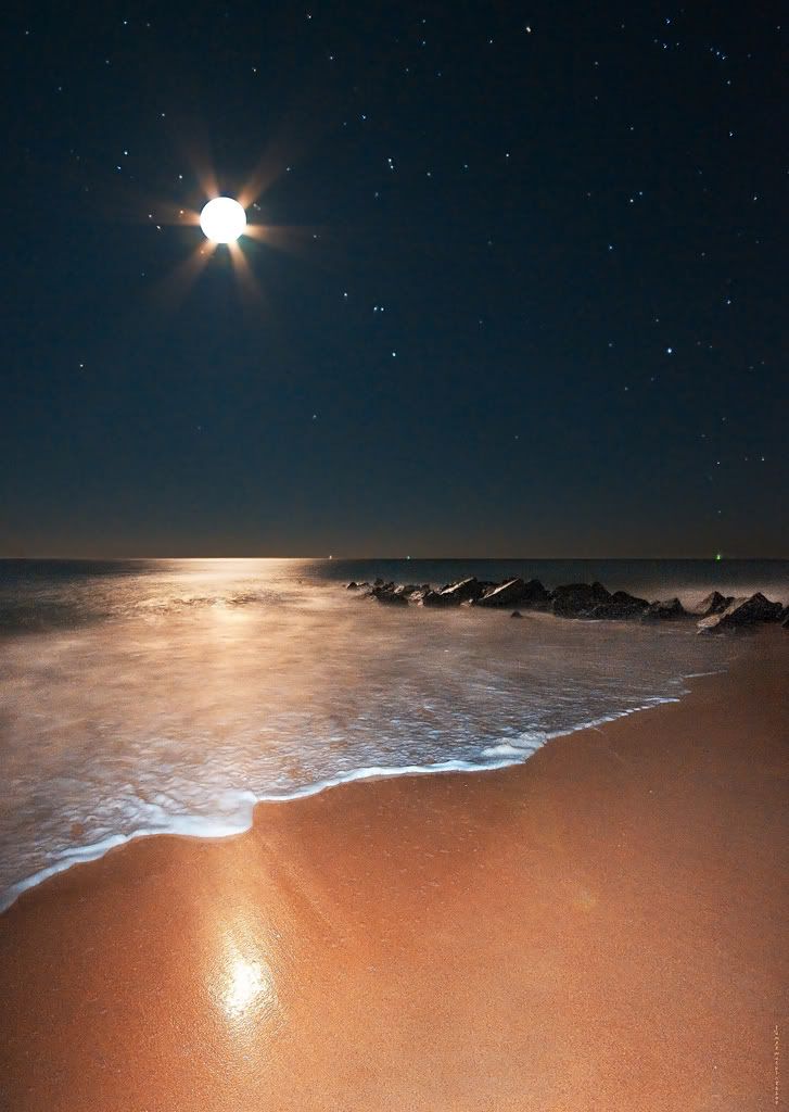 MoonOverFoam.jpg