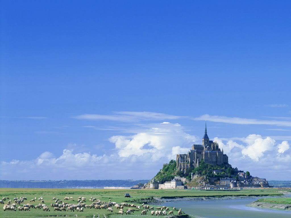 castle3lr.jpg