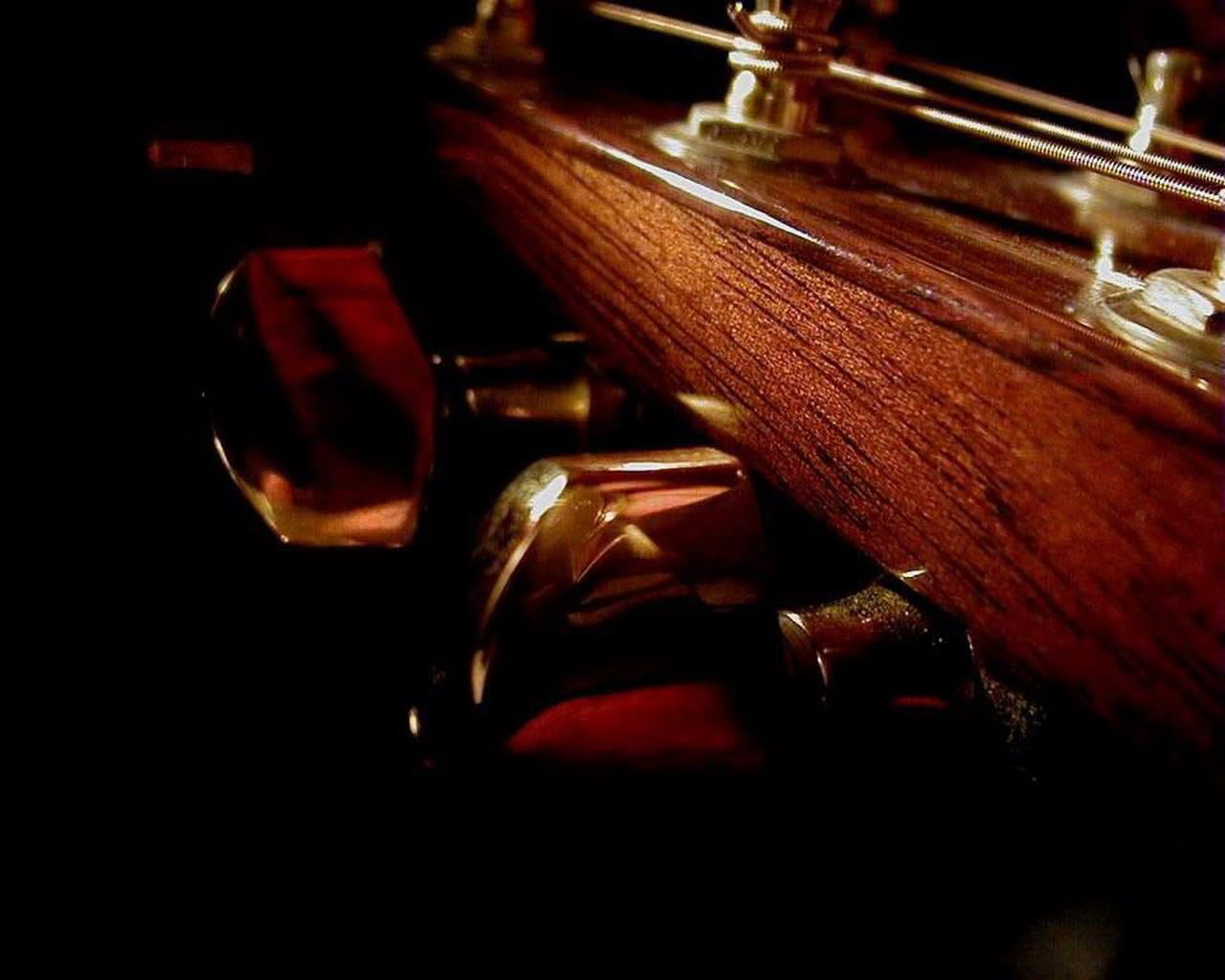 Guitars_ByMortallity_12.jpg