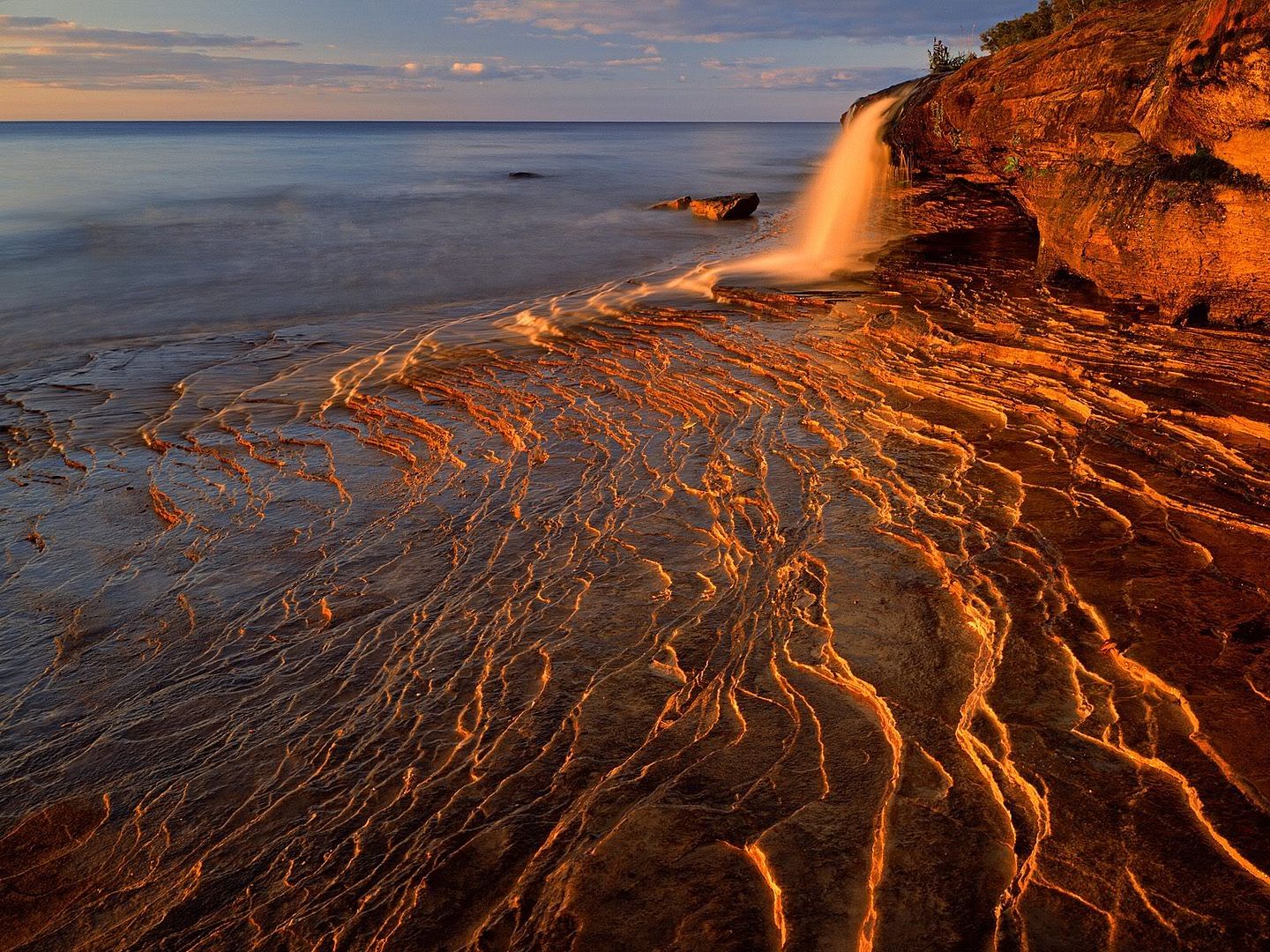 LakeSuperiorPicturedRocksNationalLa.jpg
