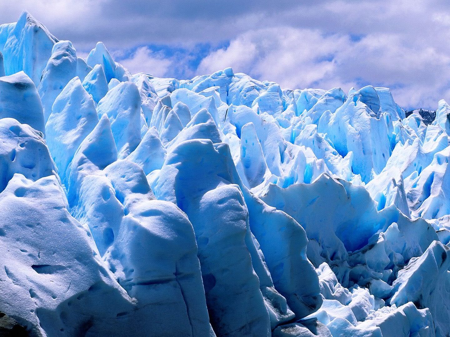 MorenoGlacierArgentina.jpg