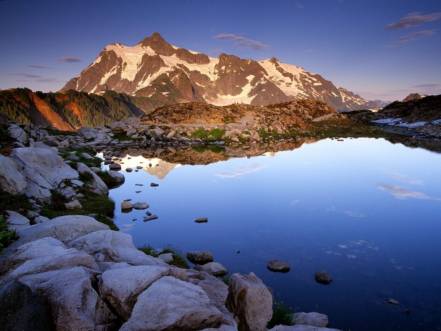 MountShuksanatSunsetWashington.jpg