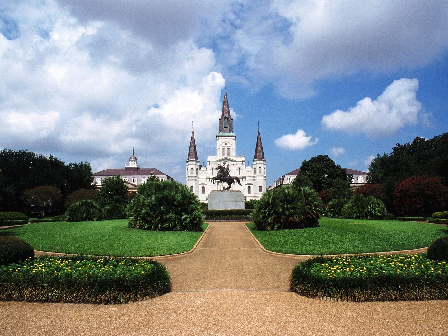 StLouisCathedralJacksonSquareNewOrl.jpg