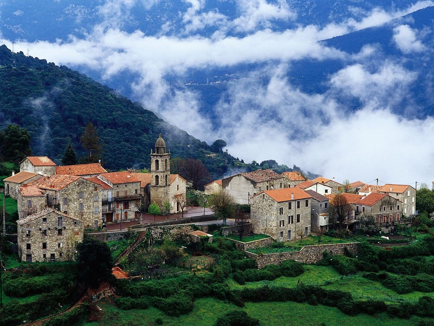 VillageinAltaRocaRegionCorsicaFranc.jpg