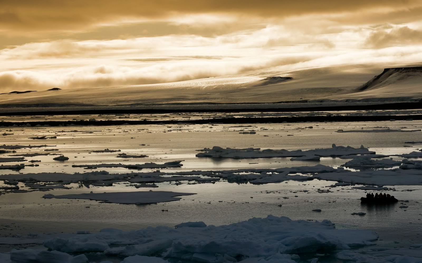 wallp_2560x1600_57.jpg