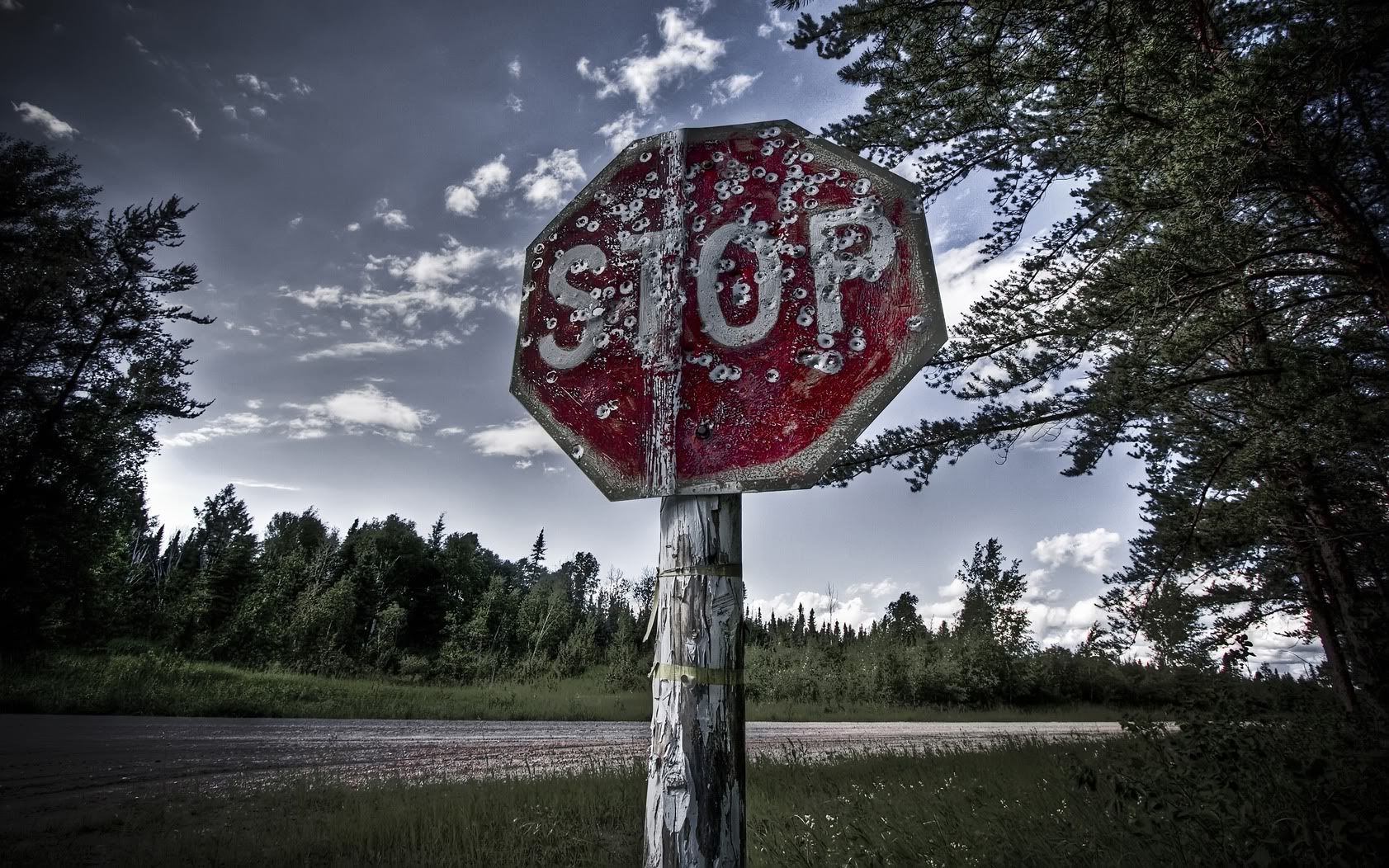 Old_STOP_Sign_2560x1600widescreen.jpg