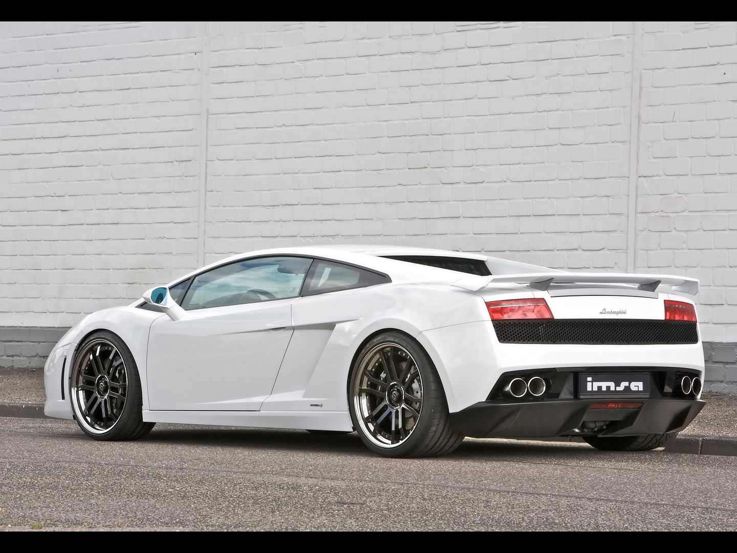 imsa_gallardo_lp_560_rear_1920x1440.jpg