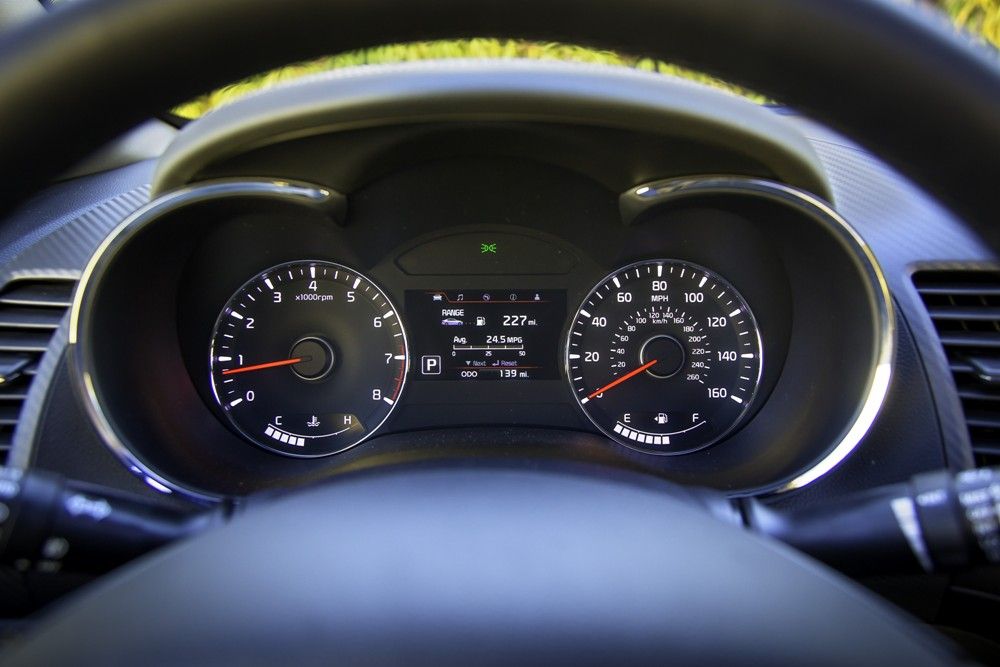 2014-kia-forte-gauge-cluster_zps8a08eab1